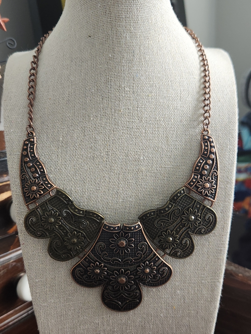 Vintage-Inspired Floral Statement Necklace in Antique Copper Tone